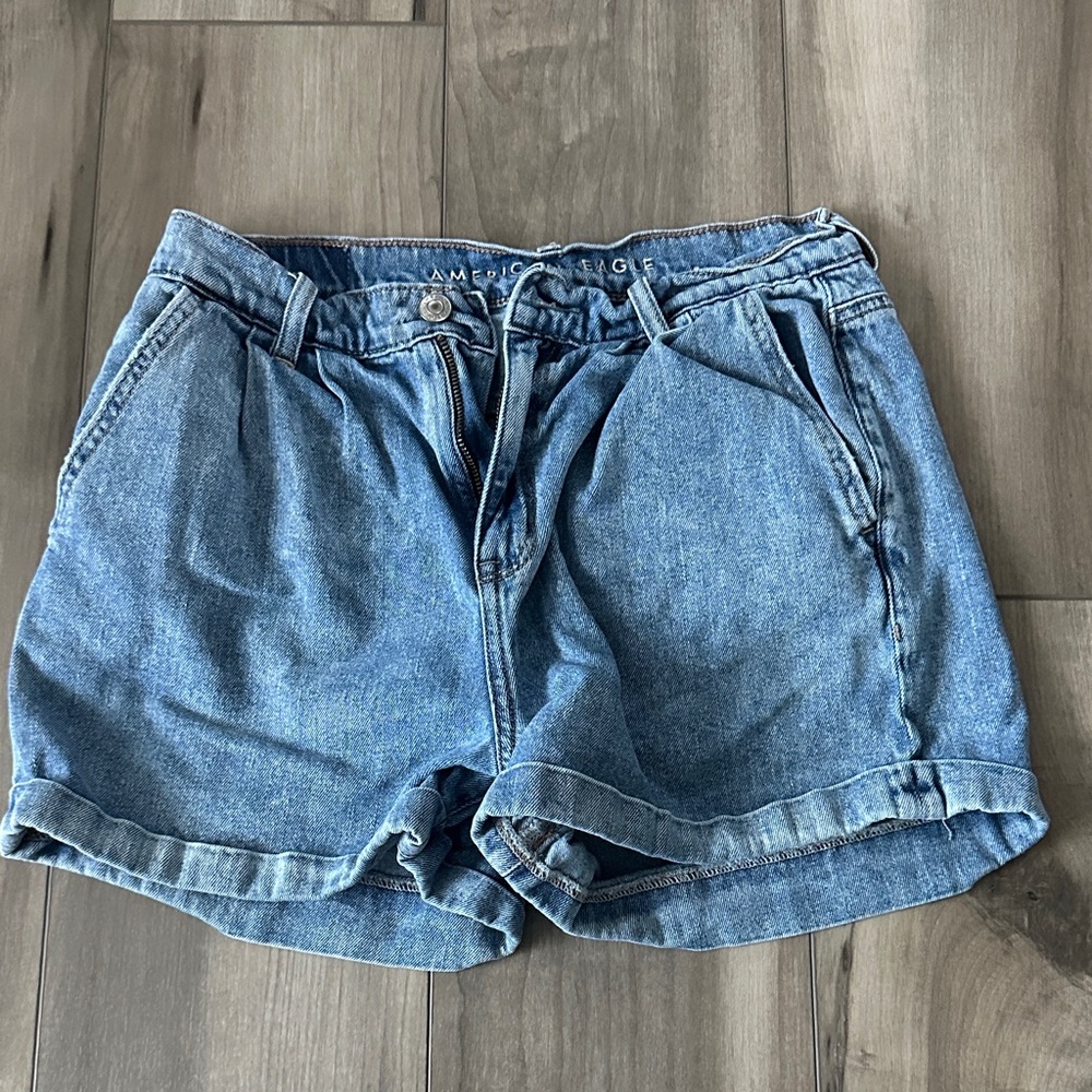 American Eagle Outfitters Medium Wash Denim Paperbag Shorts